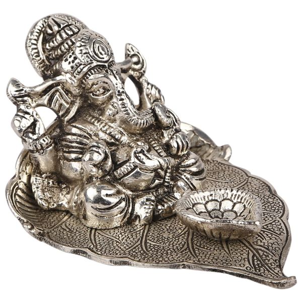 Pattee Ganesh Diya