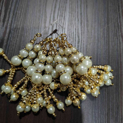 PEARL STRING HANGING