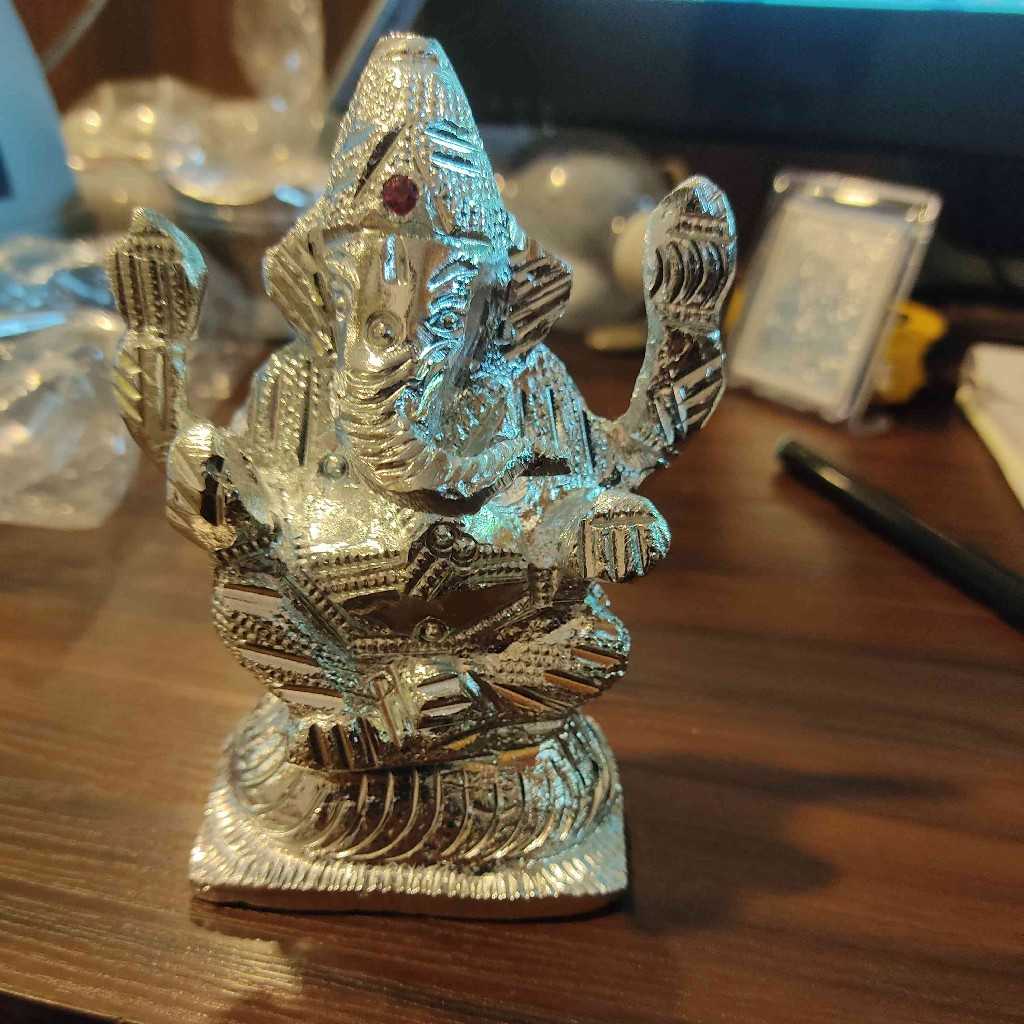 WHITE METAL GANESH