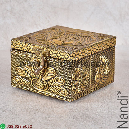 Peacock Emboss Box 4X4
