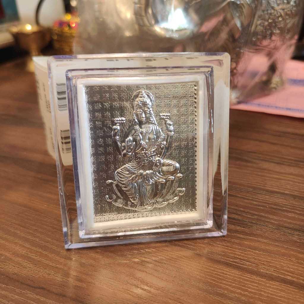 LAKSHMI MINI STAND