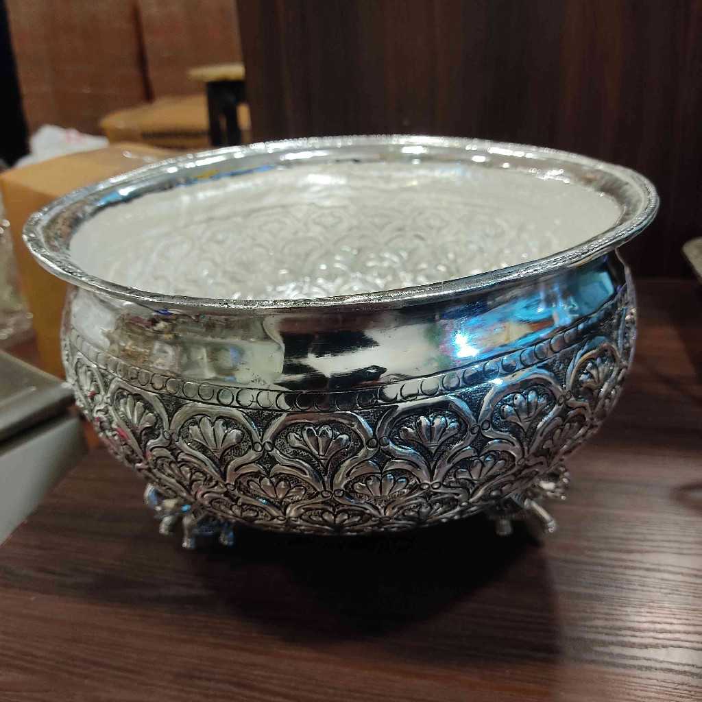 GS Antiq Flower Designs Bowl Medium 9