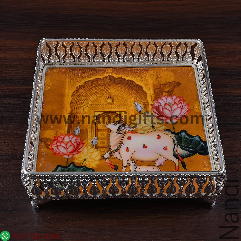 GS Pichwai Cow Tray Square Assorted 8X8