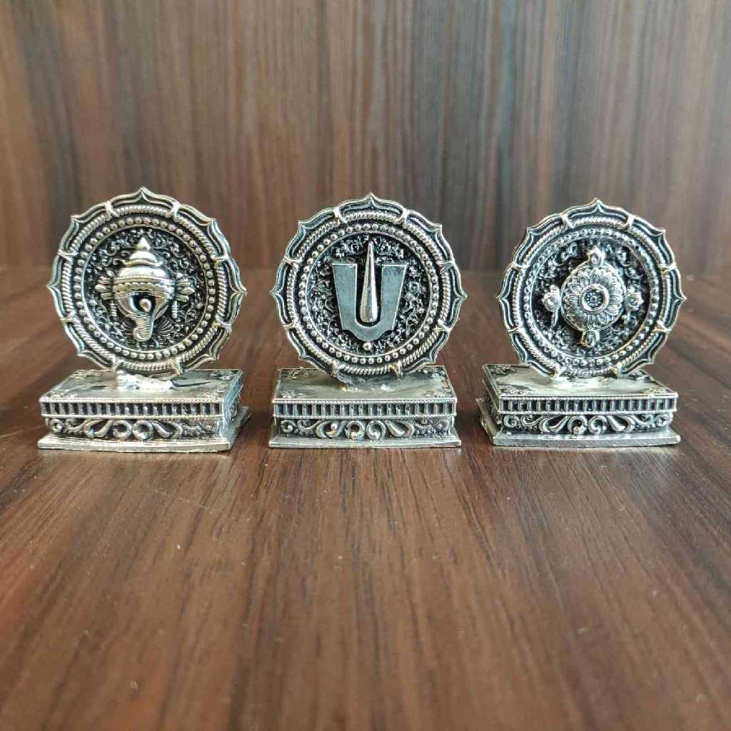 GS Antiq Shankh Chakra Namam Stand Mini