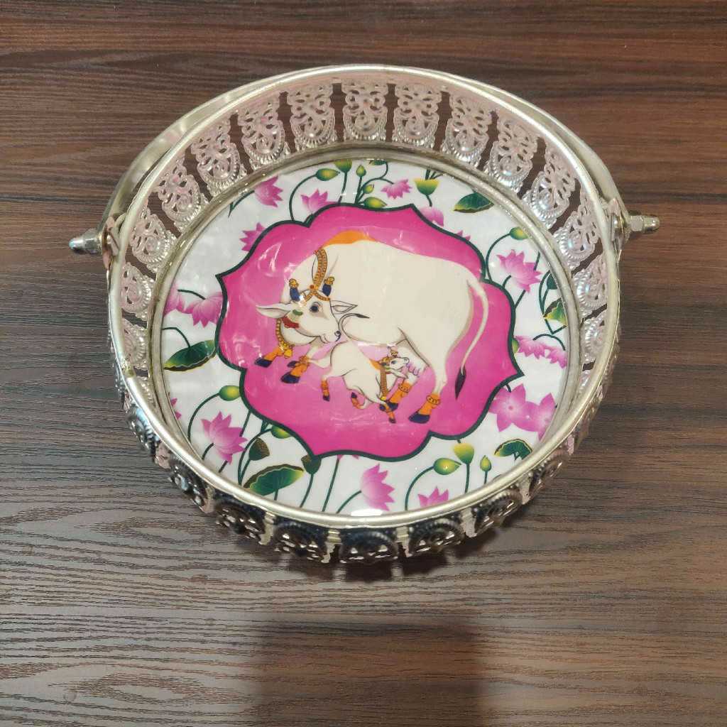 GS Pichwai Basket Round 6 Inch