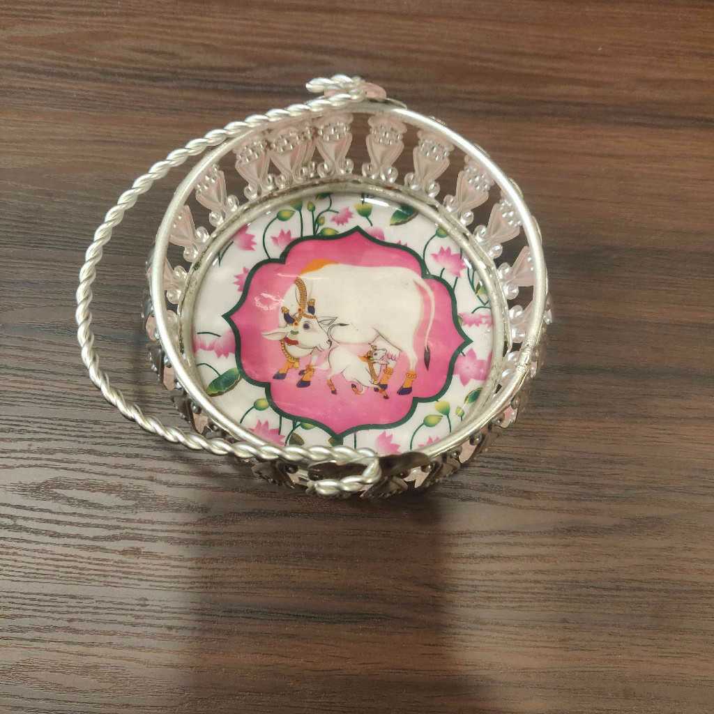 GS Pichwai Basket Round 4 Inch