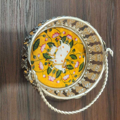 GS Pichwai Basket Round 4 Inch