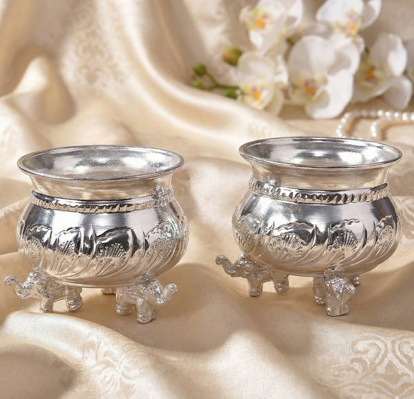 German Silver Kumkum Bowls with Elephant Base Pair – Nandi Gifts