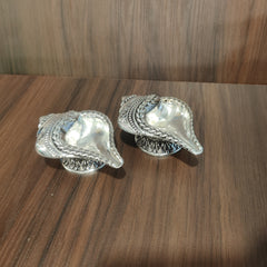 GS Antiq Shankh Diya Pair Small